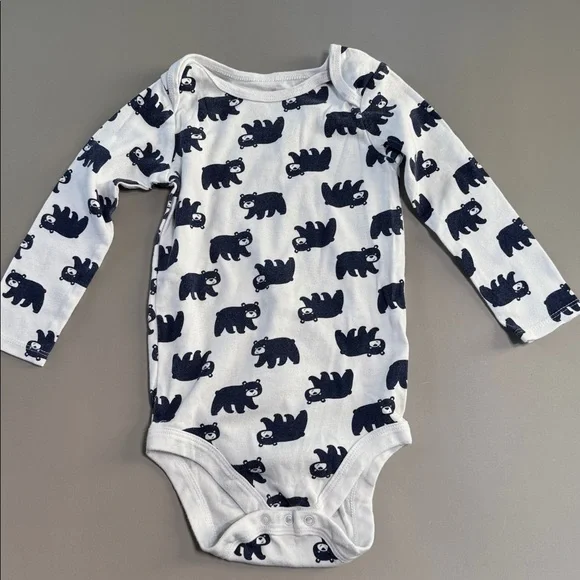 💜3/$15 Plaid Button Up Shirt and Bear Print Onesie Set - Picture 5 of 8